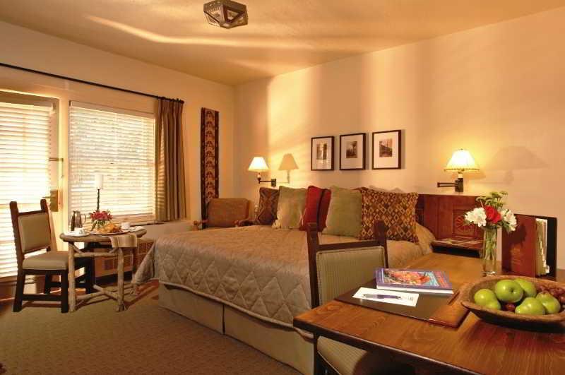 Bishop'S Lodge, Auberge Resorts Collection Santa Fe Exterior photo
